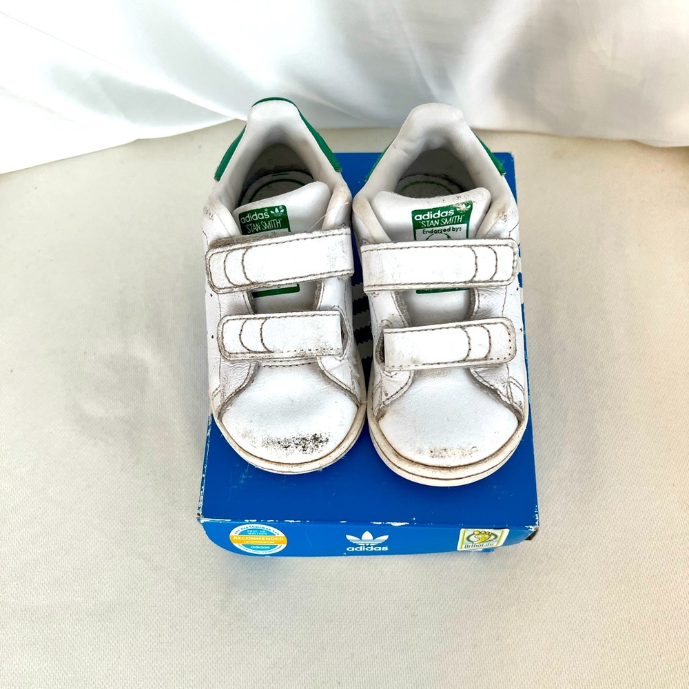 Adidas Stan Smith Velcro toddler sneakers in green